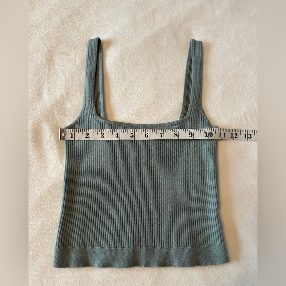 Garage Ribbed Knit Crop Top - Picture 3 of 7